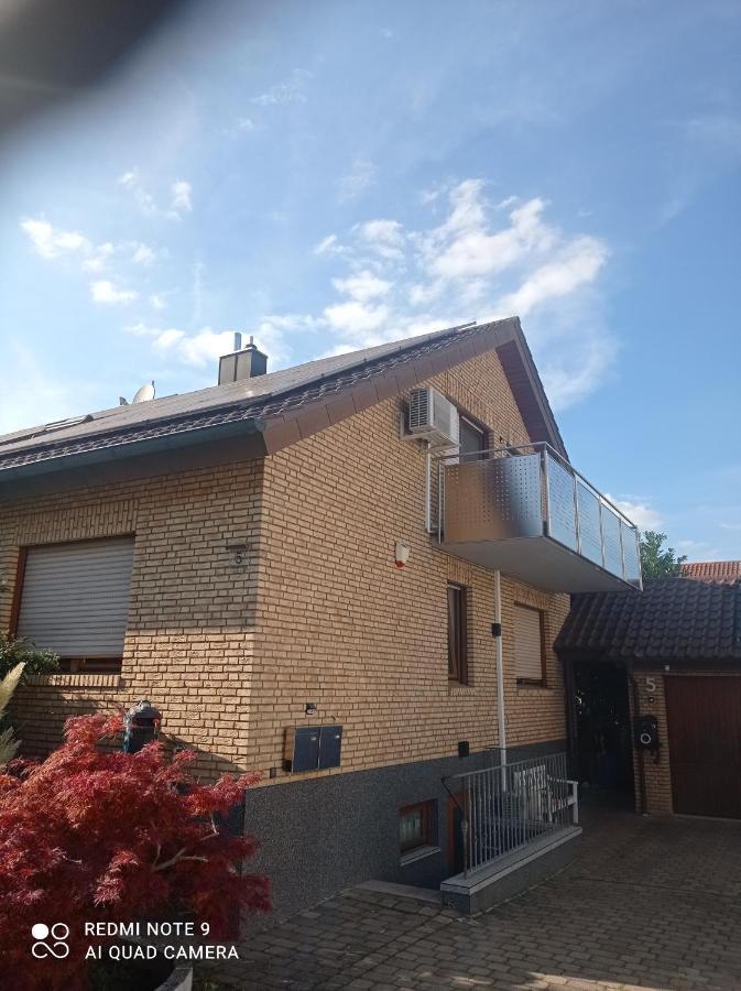Moderne Ferienwohnung Neckarschleife Mit Klimaanlage Kirchheim am Neckar Exterior photo